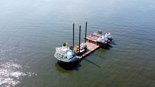0.3 Semisub, just loaded off New Orleans, Louisiana -AlexPeraMarine